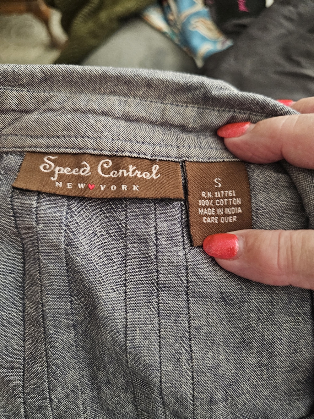 Speed Control Gray Pintuck Button-Front Shirt Jacket - Picture 3 of 10